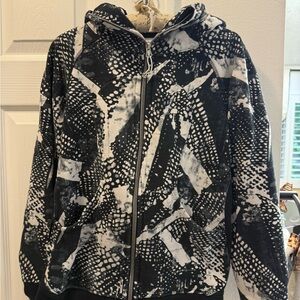 Lululemon Athletica Black and White Zip-Up Jacket Vintage Design